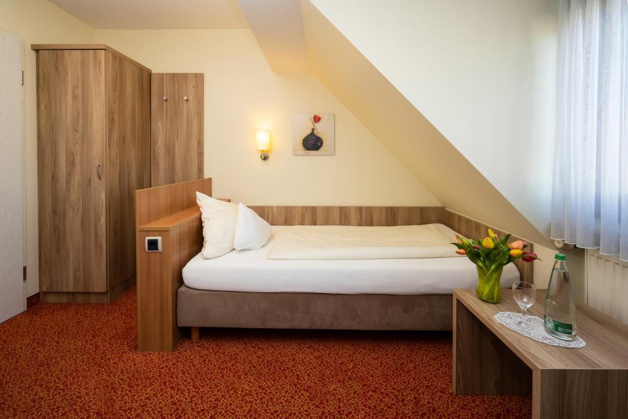 Ambient Hotel Am Europakanal Fürth エクステリア 写真