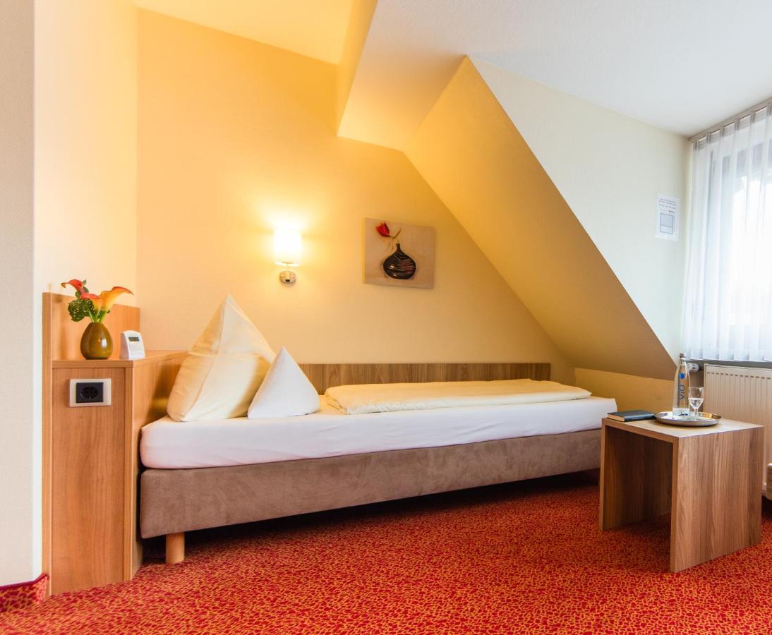 Ambient Hotel Am Europakanal Fürth エクステリア 写真