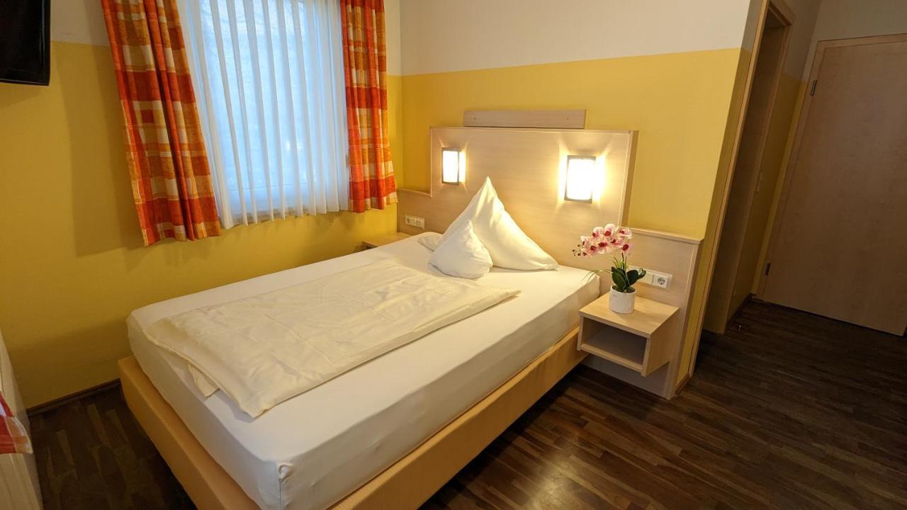 Ambient Hotel Am Europakanal Fürth エクステリア 写真