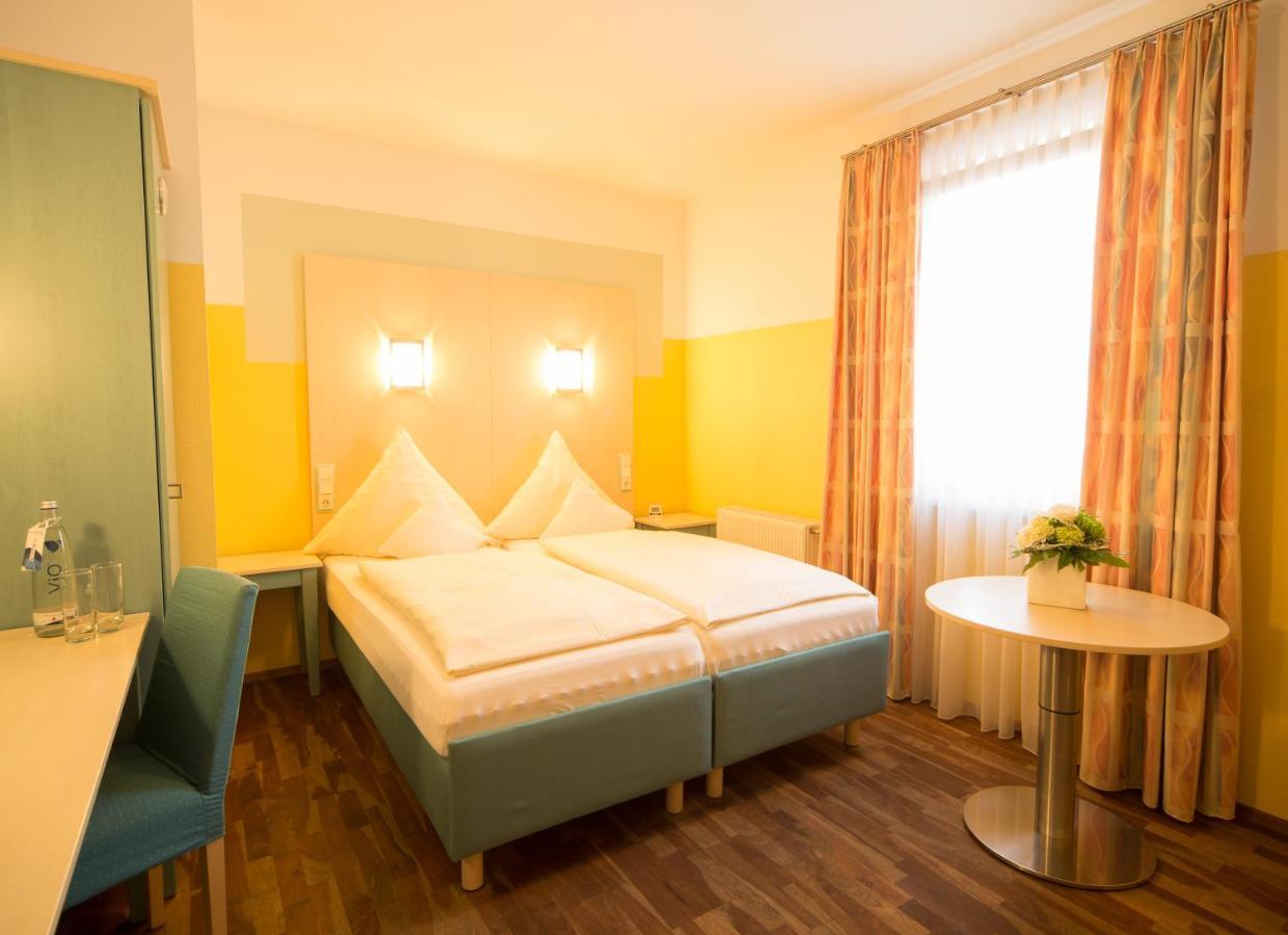 Ambient Hotel Am Europakanal Fürth エクステリア 写真
