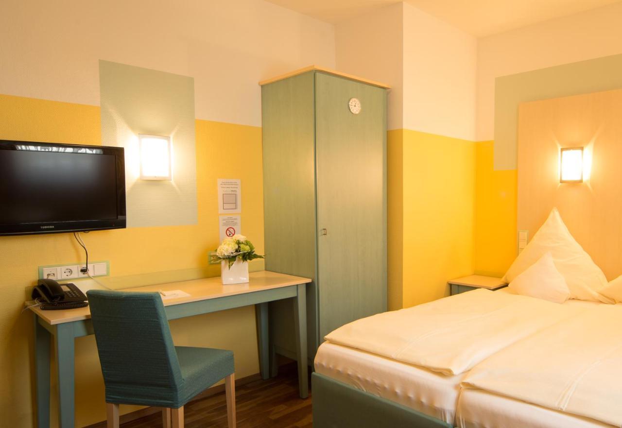 Ambient Hotel Am Europakanal Fürth エクステリア 写真
