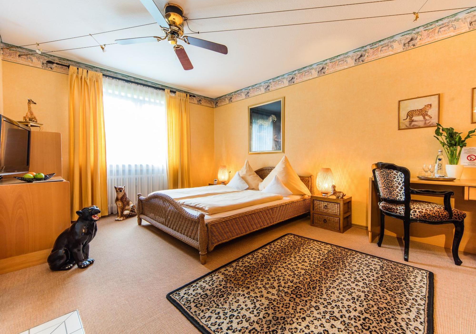 Ambient Hotel Am Europakanal Fürth エクステリア 写真